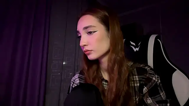 HollyPaw online show from 23, 11, 2025