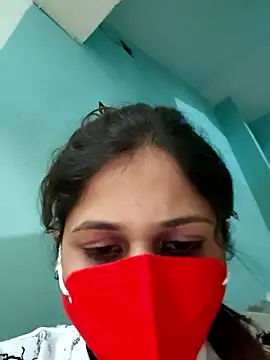 Snapshot of RiyaShah450 chatting on 8, 11, 2025 RiyaShah450 online show from 8, 11, 2025