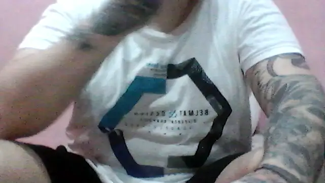 Snapshot of fasurring chatting on 15, 11, 2025 fasurring online show from 15, 11, 2025