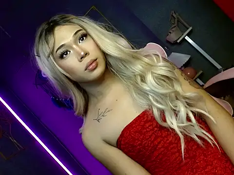 Snapshot of slutty_lauraxxx chatting on 13, 2, 2026 slutty lauraxxx online show from 13, 2, 2026