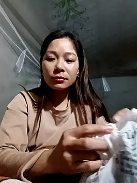 Snapshot of Lyla_john chatting on 17, 12, 2025 Lyla john online show from 17, 12, 2025