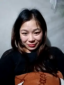 Snapshot of Lyla_john chatting on 17, 12, 2025 Lyla john online show from 17, 12, 2025