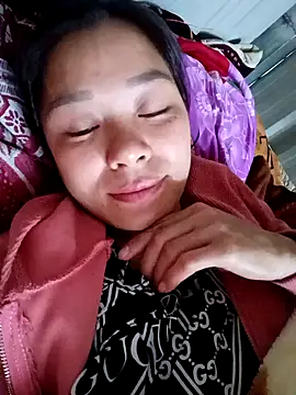 Snapshot of Lyla_john chatting on 20, 12, 2025 Lyla john online show from 20, 12, 2025