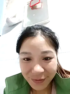 Snapshot of Lyla_john chatting on 21, 12, 2025 Lyla john online show from 21, 12, 2025