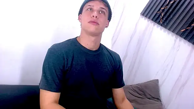 Snapshot of Liam_York_ chatting on 24, 2, 2026 Liam York online show from 24, 2, 2026