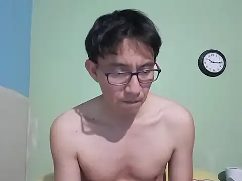 Snapshot of Maqui3 chatting on 9, 11, 2025 Maqui3 online show from 9, 11, 2025