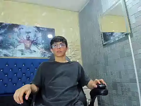 ElanGiraldo online show from 6, 3, 2026