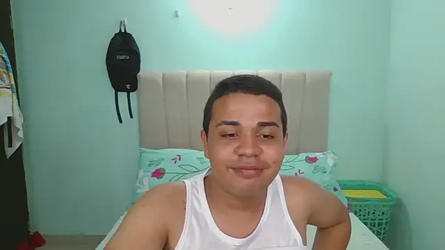 Snapshot of hot_boyy11 chatting on 11, 11, 2025 hot boyy11 online show from 11, 11, 2025