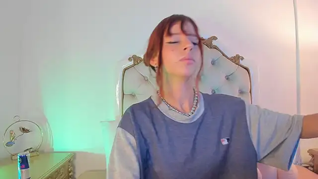 Snapshot of scarlett_smith_3 chatting on 2, 6, 2026 scarlett smith 3 online show from 2, 6, 2026