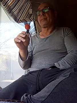 Snapshot of andy-1961 chatting on 25, 2, 2026 andy-1961 online show from 25, 2, 2026