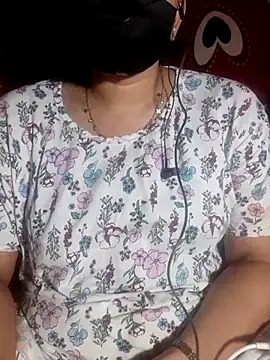 Snapshot of HotGirl23231 chatting on 28, 7, 2026 HotGirl23231 online show from 28, 7, 2026