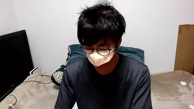 Snapshot of yuu-to-desu chatting on 29, 4, 2026 yuu-to-desu online show from 29, 4, 2026