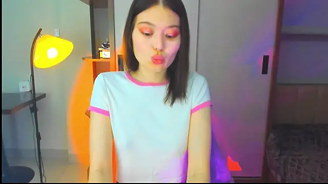 Snapshot of HopeLovely chatting on 4, 3, 2026 HopeLovely online show from 4, 3, 2026