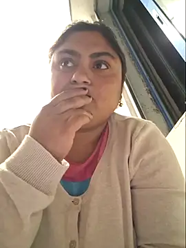 Snapshot of 12dariea chatting on 9, 11, 2025 12dariea online show from 9, 11, 2025