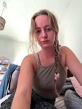 Snapshot of NaughtyAmore chatting on 11, 11, 2025 NaughtyAmore online show from 11, 11, 2025