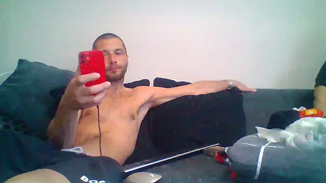 Snapshot of Kinkycouple142 chatting on 26, 5, 2026 Kinkycouple142 online show from 26, 5, 2026