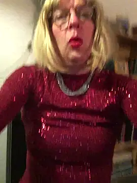 Snapshot of simone_xdressing chatting on 11, 1, 2026 simone xdressing online show from 11, 1, 2026