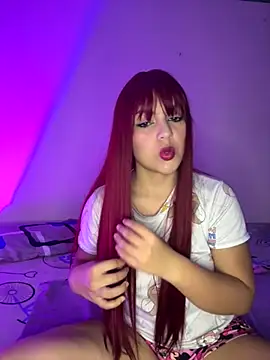 Snapshot of zhoee_fly chatting on 14, 11, 2025 zhoee fly online show from 14, 11, 2025