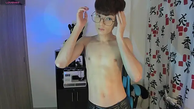 RYO BLEU  online show from 11, 4, 2026