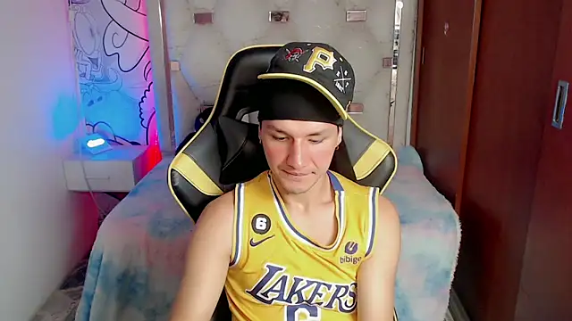 Snapshot of Lucifer_go chatting on 12, 11, 2025 Lucifer go online show from 12, 11, 2025