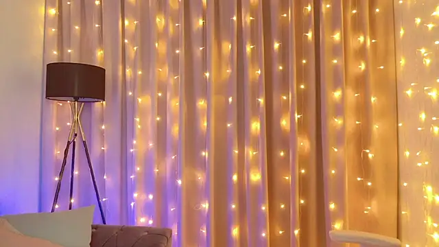 Snapshot of ur_shy_bambi chatting on 15, 1, 2026 ur shy bambi online show from 15, 1, 2026