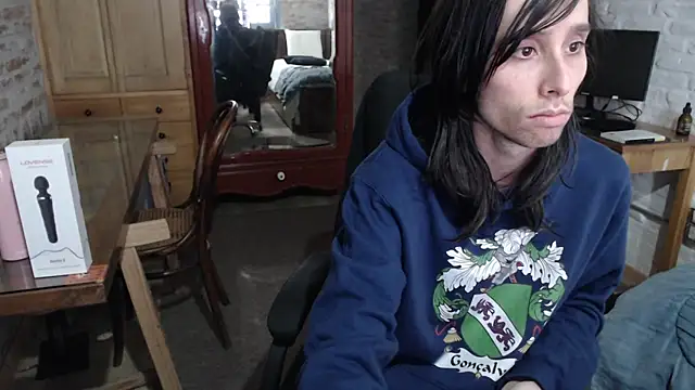 Snapshot of CaramelToy chatting on 10, 11, 2025 CaramelToy online show from 10, 11, 2025