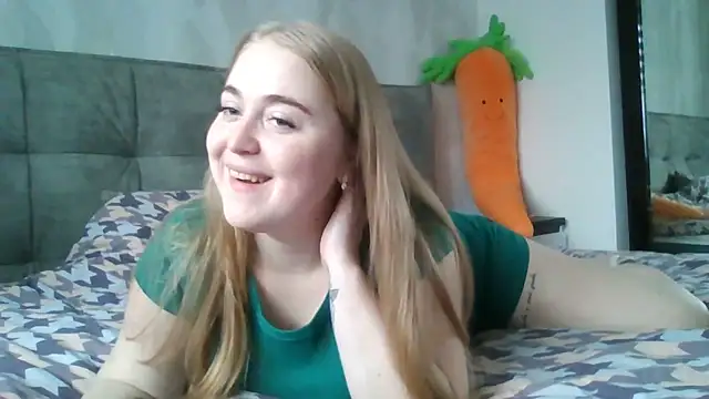 Snapshot of Kate_Moan chatting on 13, 2, 2026 Kate Moan online show from 13, 2, 2026