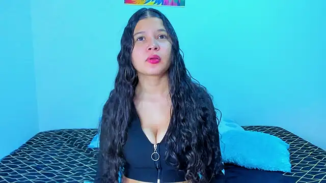 Snapshot of kiity_hot_6 chatting on 12, 11, 2025 kiity hot 6 online show from 12, 11, 2025