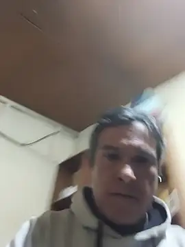 Snapshot of Riki121274 chatting on 1, 8, 2026 Riki121274 online show from 1, 8, 2026