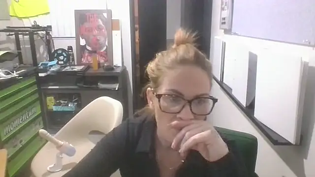Snapshot of jayteelive chatting on 25, 5, 2026 jayteelive online show from 25, 5, 2026