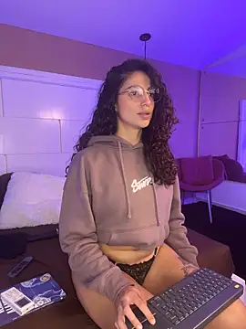 Snapshot of Angell_Bell chatting on 9, 2, 2026 Angell Bell online show from 9, 2, 2026