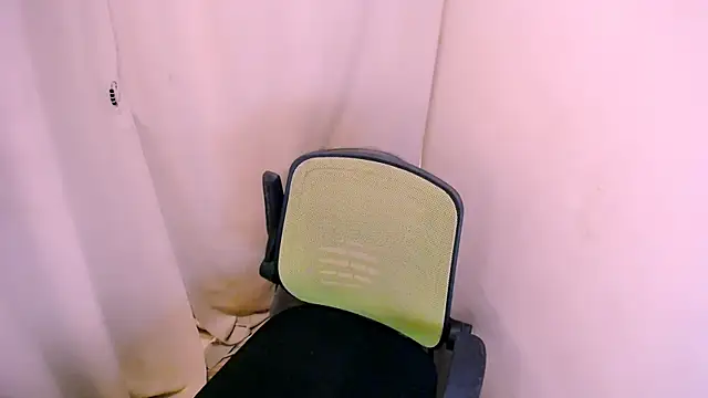 Snapshot of velvetviper06 chatting on 24, 3, 2026 velvetviper06 online show from 24, 3, 2026