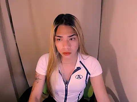 Snapshot of velvetviper06 chatting on 7, 4, 2026 velvetviper06 online show from 7, 4, 2026