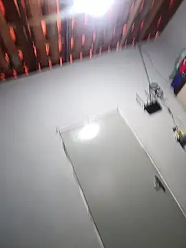 Snapshot of BarbaraDias8 chatting on 11, 11, 2025 BarbaraDias8 online show from 11, 11, 2025