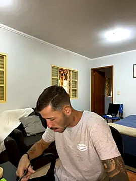 Lucasjandre online show from 4, 12, 2025