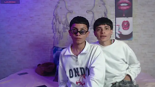 axel milo kairo and noa online show from 15, 12, 2025