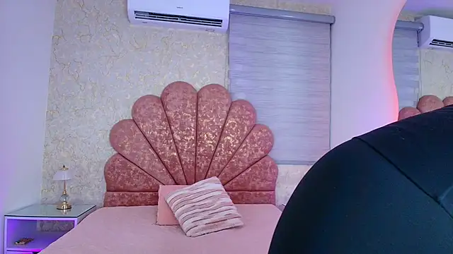 mia fontana  online show from 7, 1, 2026