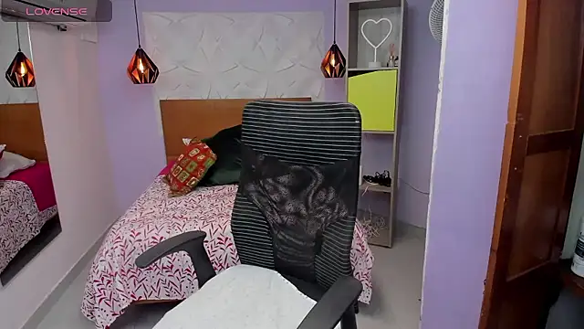 Amber Ribera online show from 7, 1, 2026