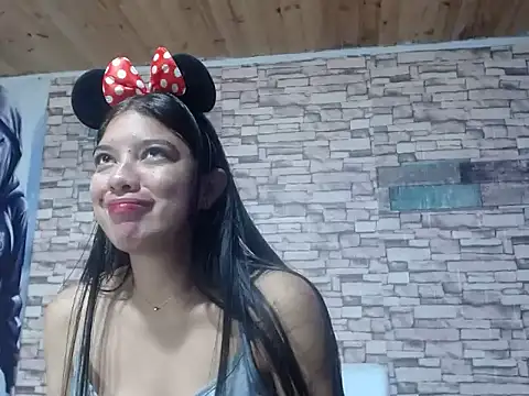 Snapshot of emysquirt chatting on 29, 11, 2025 emysquirt online show from 29, 11, 2025