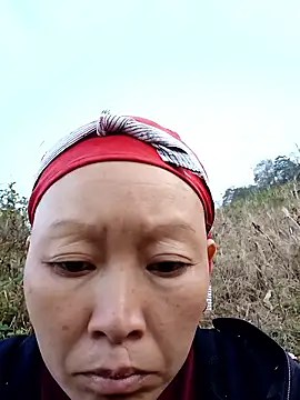 girl-hot2x online show from 18, 1, 2026