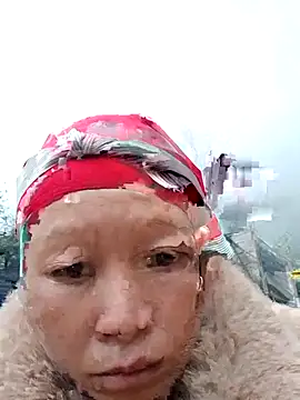 girl-hot2x online show from 13, 2, 2026