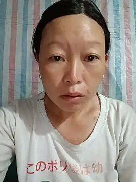 Snapshot of girl-hot2x chatting on 5, 7, 2026 girl-hot2x online show from 5, 7, 2026