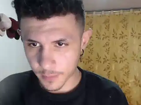 Snapshot of damiansexyboy69 chatting on 11, 11, 2025 damiansexyboy69 online show from 11, 11, 2025