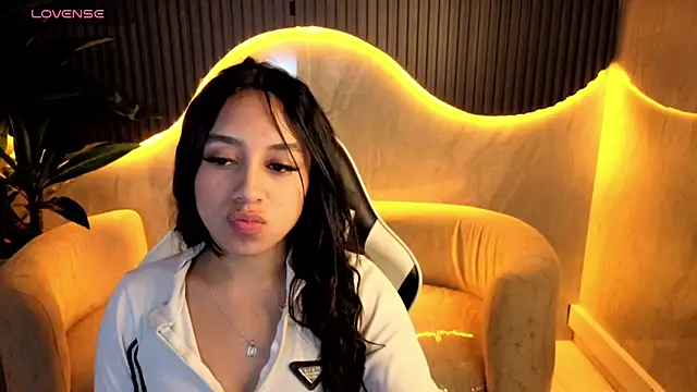 Juliana Tx online show from 25, 2, 2026