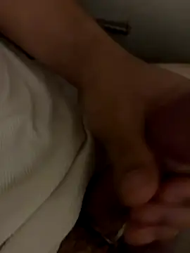 Snapshot of Saric13 chatting on 19, 11, 2025 Saric13 online show from 19, 11, 2025