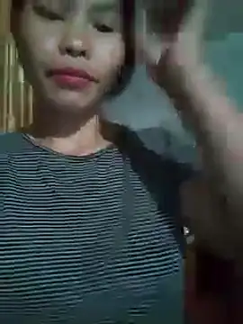 Snapshot of chim-yen chatting on 11, 11, 2025 chim-yen online show from 11, 11, 2025