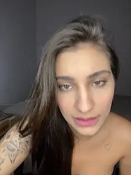 Snapshot of engelintense chatting on 29, 4, 2026 engelintense online show from 29, 4, 2026
