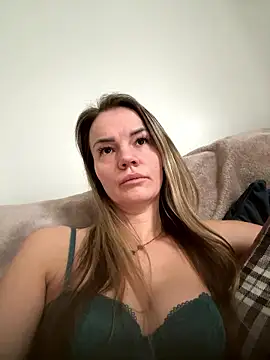 Cutebrowneyes  online show from 13, 1, 2026