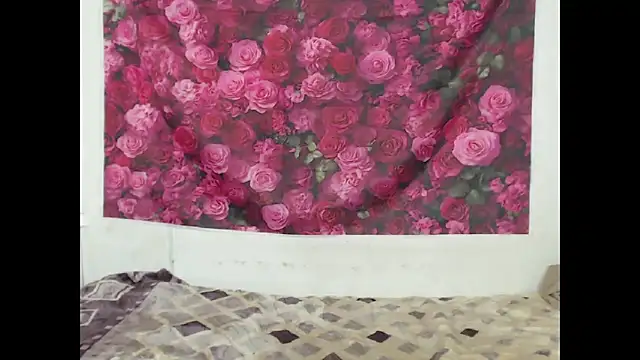 Sweeteboneycherry online show from 12, 3, 2026