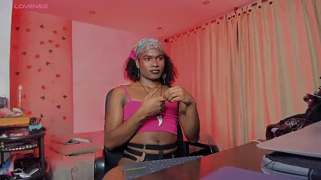 LaGoldenBitch online show from 30, 5, 2026
